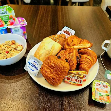 Bellevue Et Du Chariot D'or פריז