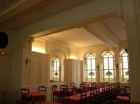 Отель Bellevue Et Du Chariot D'or Париж