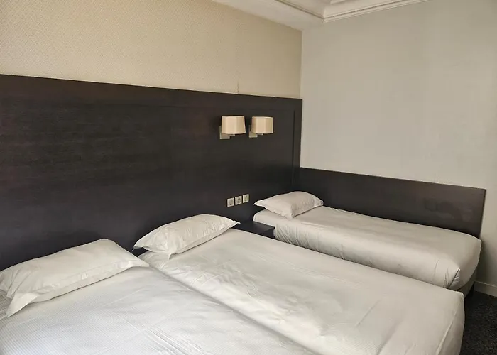 Bellevue Et Du Chariot D'or 2*