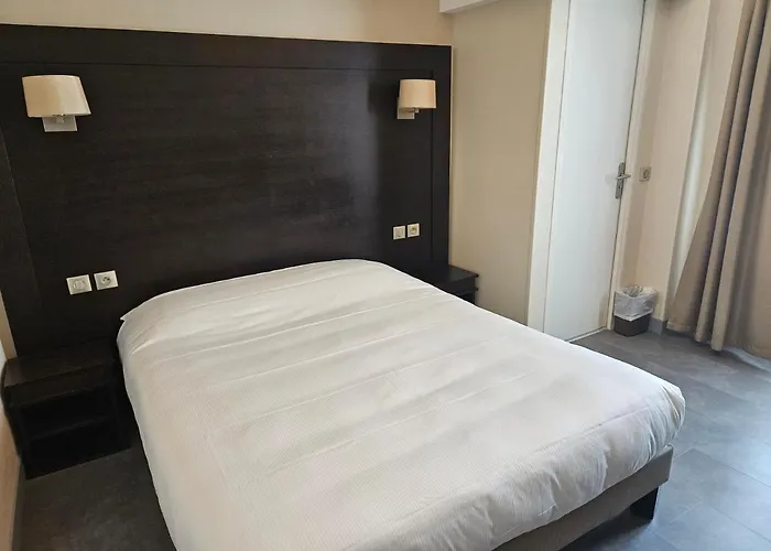 Bellevue Et Du Chariot D'or Paris